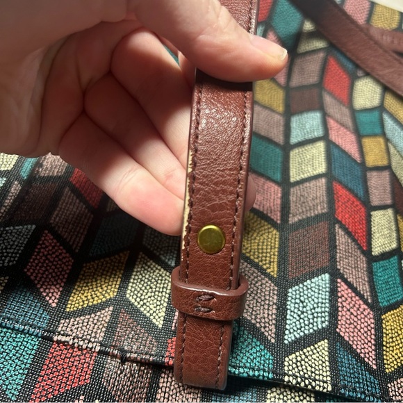 Fossil Women's Rachel Large Tote Bag Multicolor Chevron Zipper Top - Picture 12 of 14